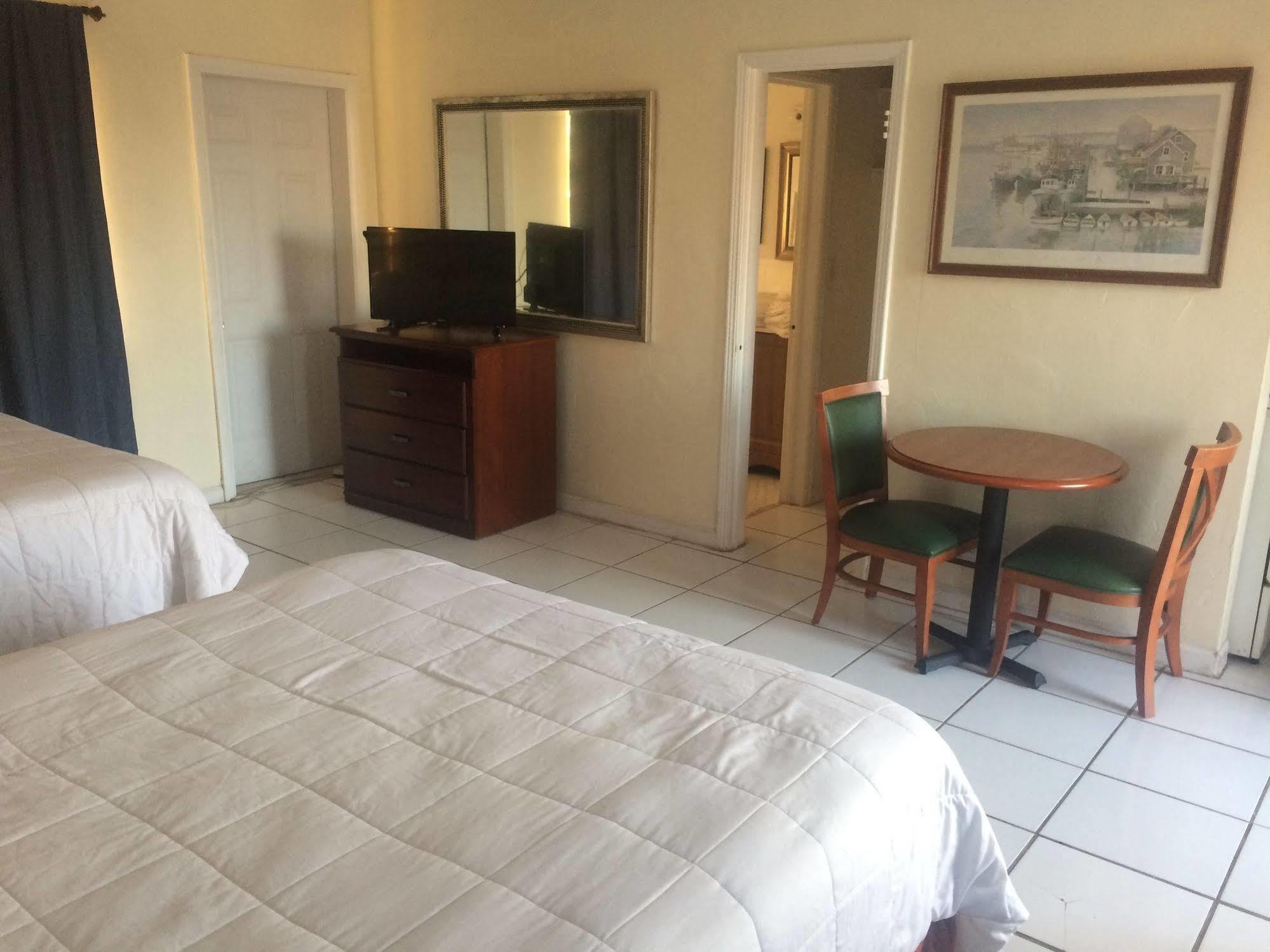 Shores Terrace Помпано Бийч Екстериор снимка